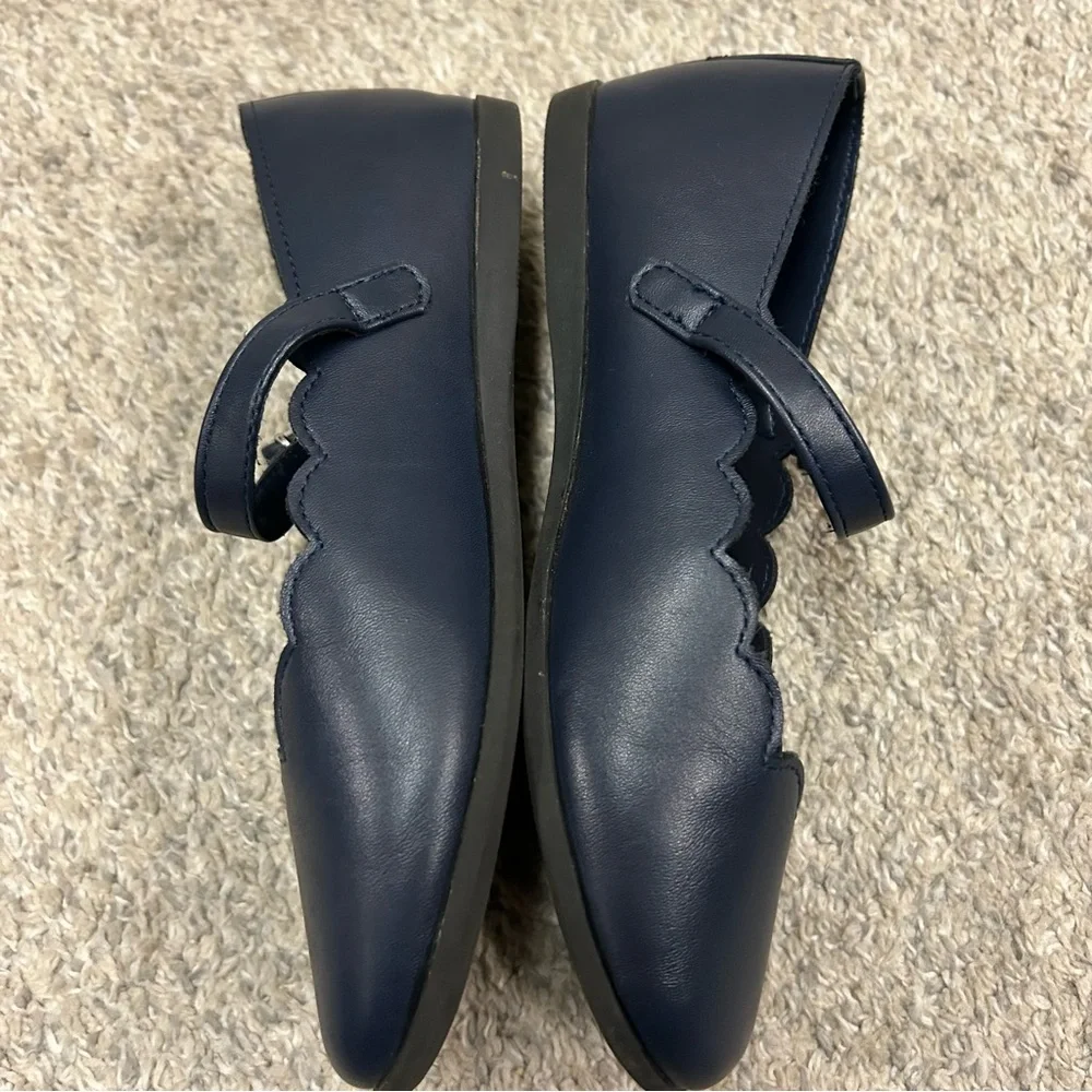 Place Navy Scalloped Mary Jane Shoes